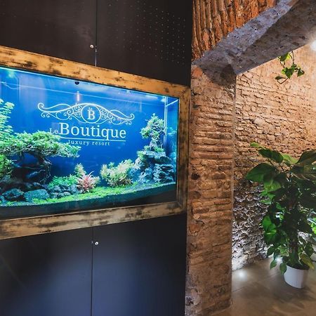 Le Boutique Luxury Rooms Diffused In Historic Center Fiumicino Exterior foto