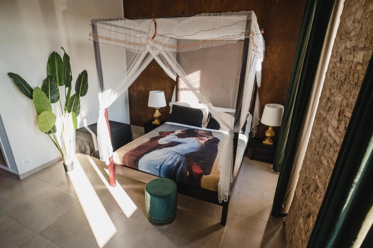 Le Boutique Luxury Rooms Diffused In Historic Center Fiumicino Exterior foto