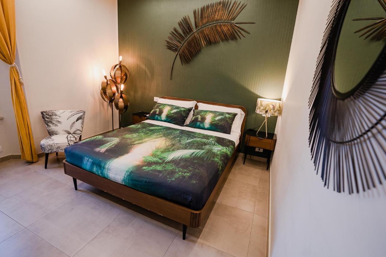 Le Boutique Luxury Rooms Diffused In Historic Center Fiumicino Exterior foto